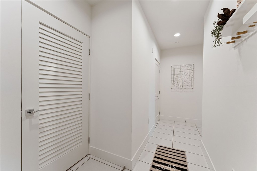 118 North Kings Road, Unit 201 Los Angeles, CA 90048 - Photo 5 of 38 a view of an entryway with a fan
