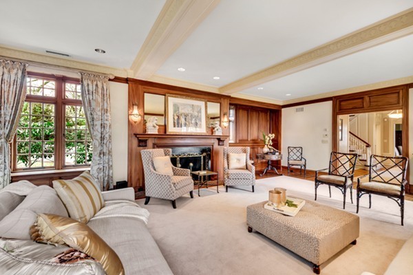 16 McCall Road Winchester, MA 01890 - Photo 5 of 25