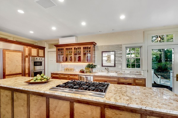 16 McCall Road Winchester, MA 01890 - Photo 9 of 25