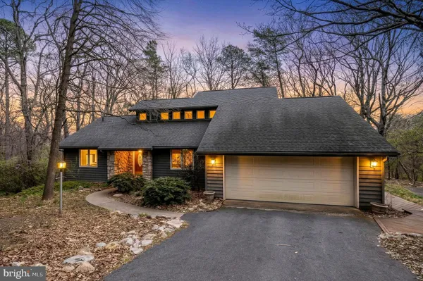 $664,900 | 3229 Hopkins Drive, McGaheysville, VA 22840