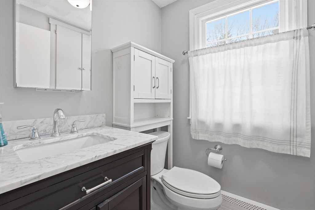 179 Wyman Road Groton, MA 01450 - Photo 5 of 42