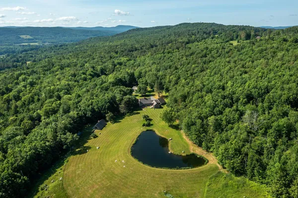$3,490,000 | 1726 Skitchewaug Trail, Springfield, VT 05156
