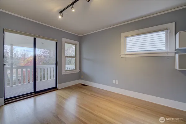 $5,200 | 357 29th Avenue, Seattle, WA 98122