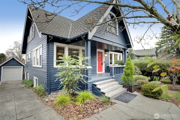 $5,200 | 357 29th Avenue, Seattle, WA 98122