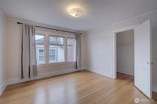 $5,200 | 357 29th Avenue, Seattle, WA 98122