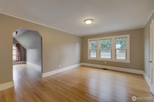 $5,200 | 357 29th Avenue, Seattle, WA 98122
