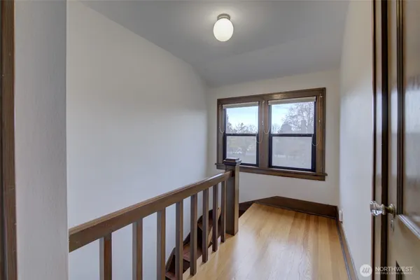$5,200 | 357 29th Avenue, Seattle, WA 98122