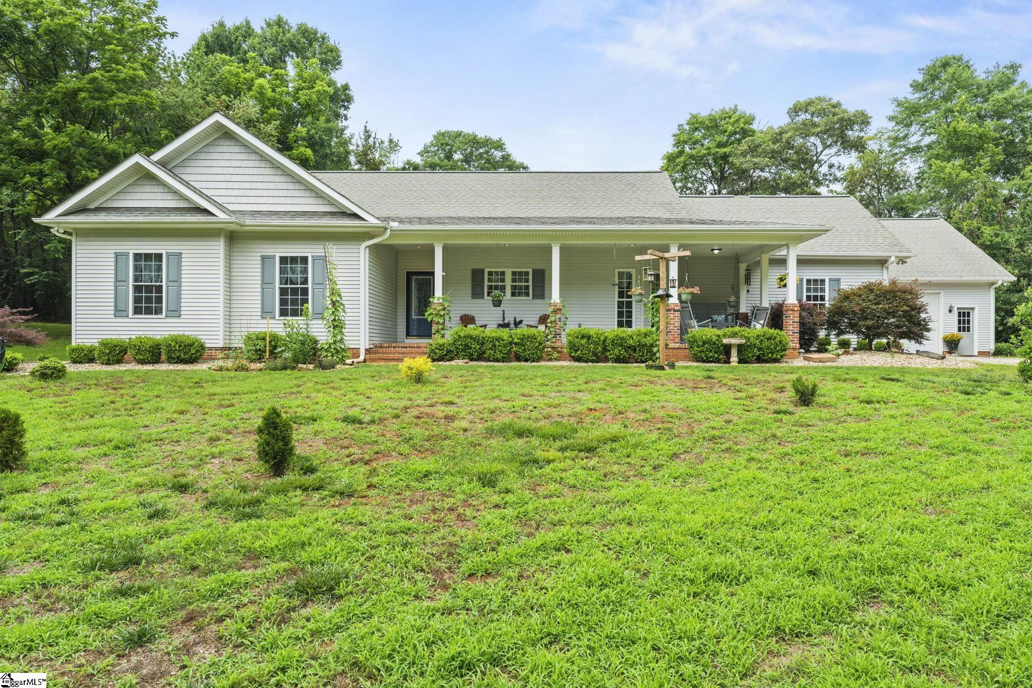 160 Sentell Road Williamston, SC 29697 - Photo 1 of 37