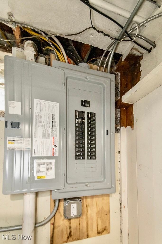 4098 Bushnell Road University Heights, OH 44118 - Photo 35 of 43 Electric Panel