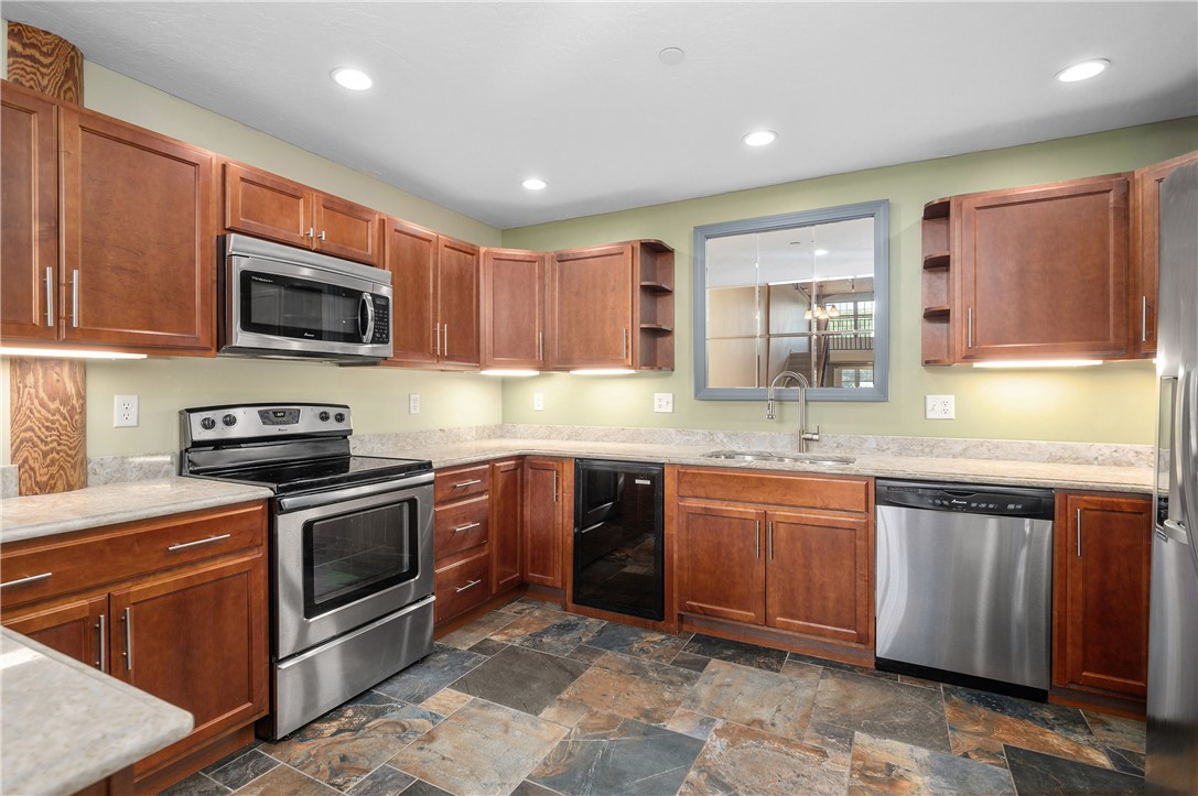 1 Tupperware Drive, Unit 231 North Smithfield, RI 02896 - Photo 5 of 44