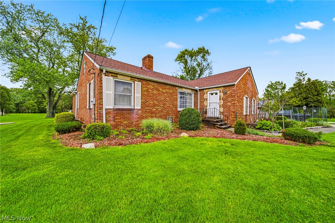 725 Chestnut Road Seven Hills, OH 44131 - Photo 35 of 43