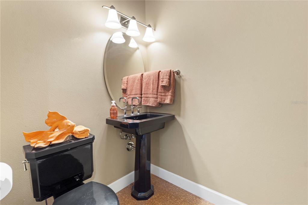 3108 Carter Jones Road Groveland, FL 34736 - Photo 24 of 54 a view of a livingroom with furniture