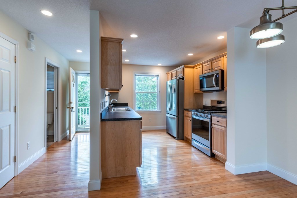 8 Hockanum Road, Unit 9 Northampton, MA 01060 - Photo 5 of 21 Gallery Image 5