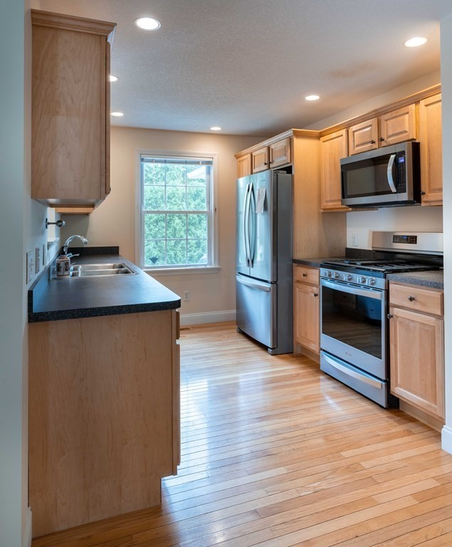 8 Hockanum Road, Unit 9 Northampton, MA 01060 - Photo 6 of 21 Gallery Image 6