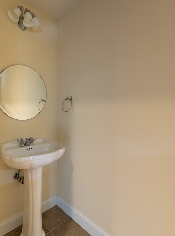 8 Hockanum Road, Unit 9 Northampton, MA 01060 - Photo 10 of 21 Gallery Image 10
