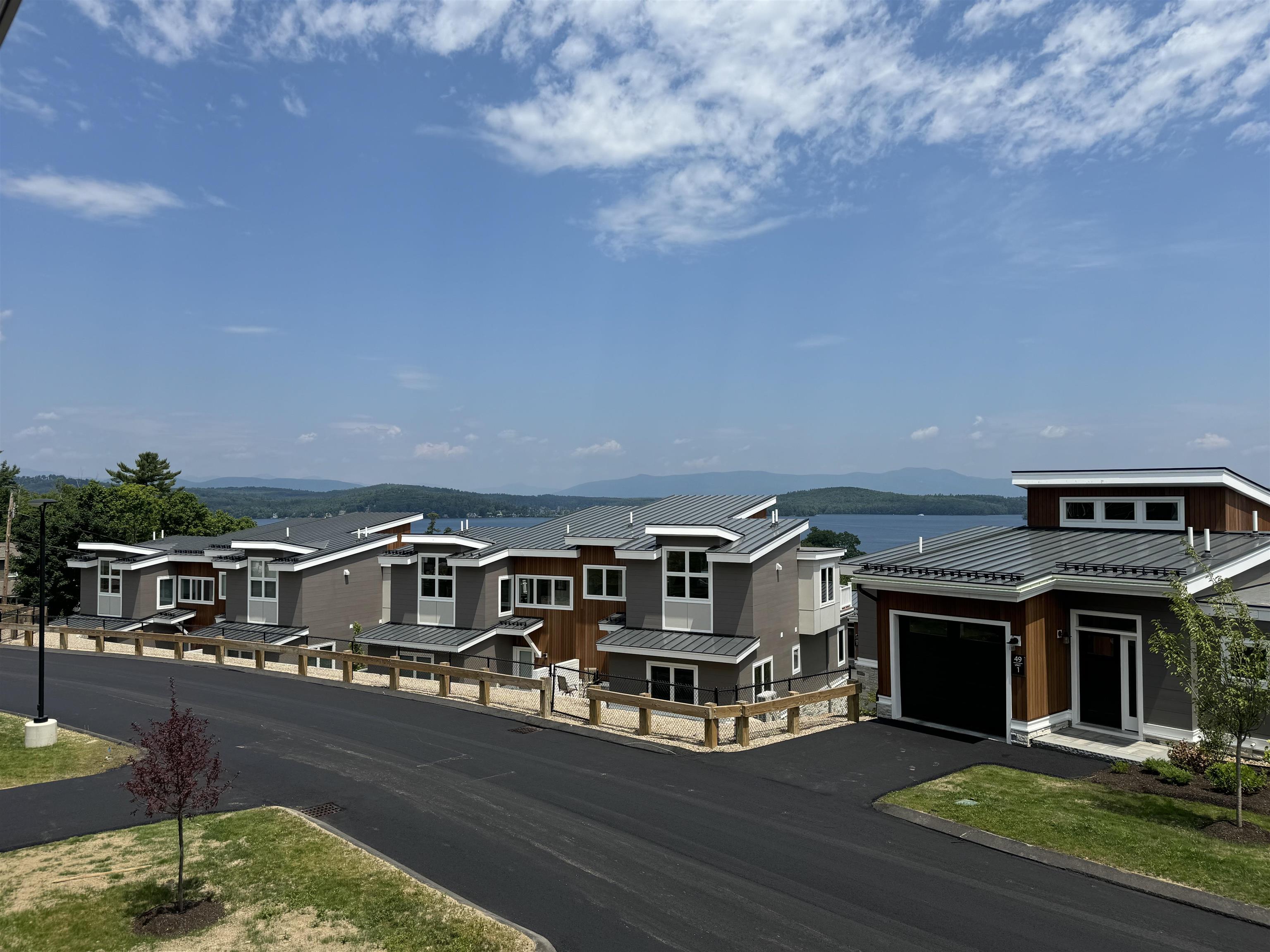 36 Vantage Point Drive, Unit 1 Laconia, NH 03246 - Photo 5 of 40