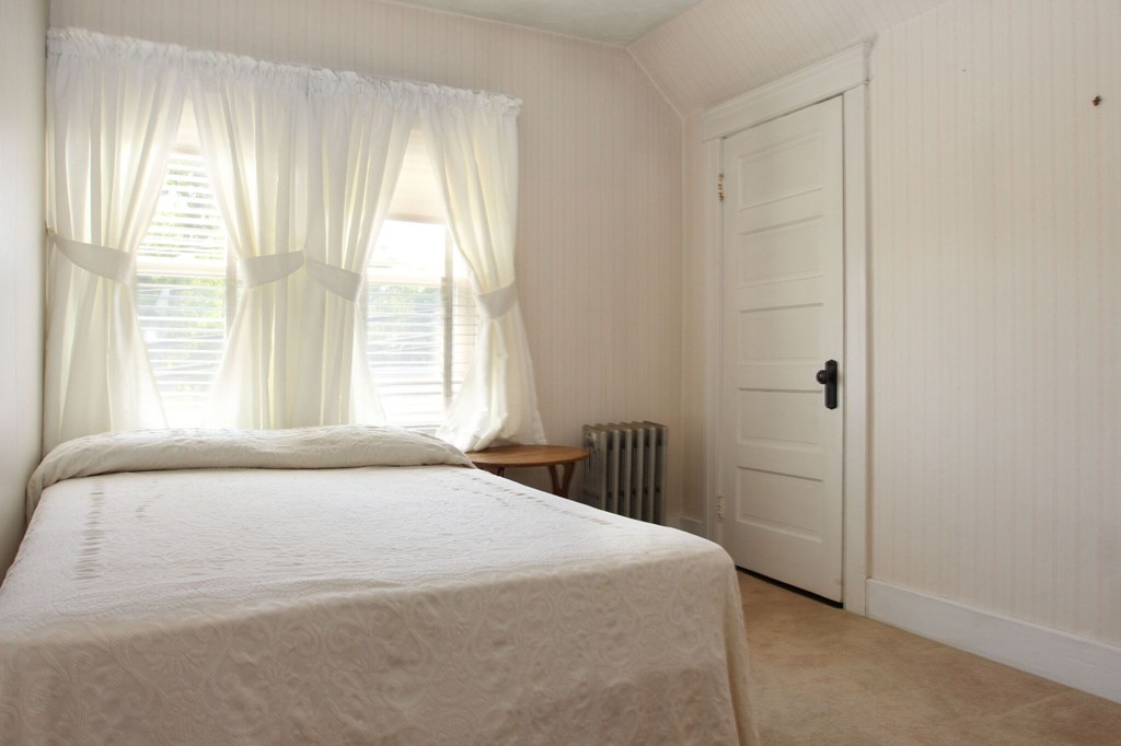 631 Sunderland Road Worcester, MA 01604 - Photo 13 of 22 Gallery Image 13