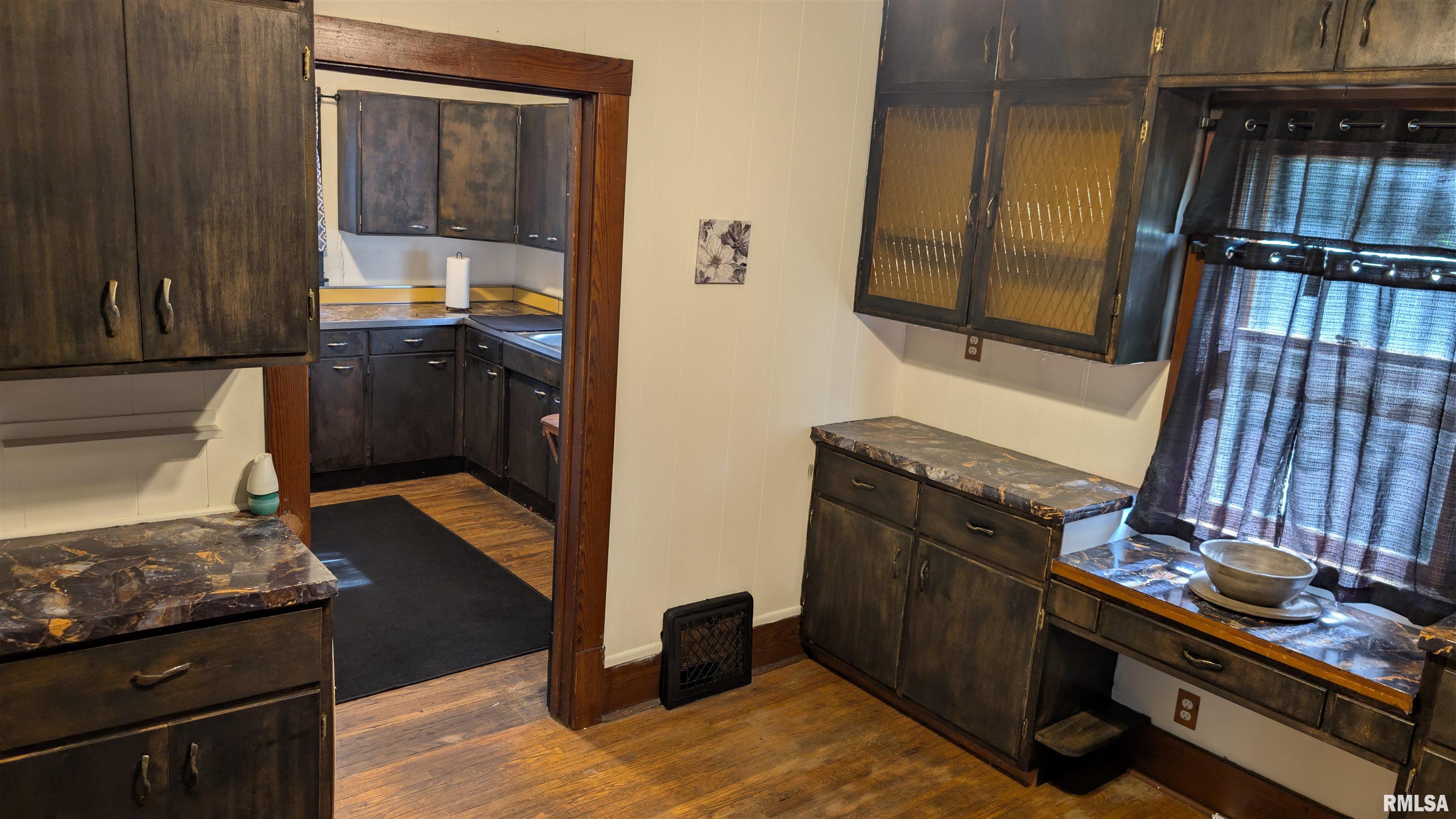 432 West Calhoun Street Macomb, IL 61455 - Photo 9 of 26