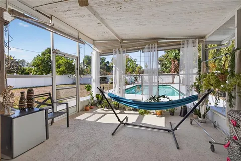 $380,000 | 15536 Bristol Circle East, Clearwater, FL 33764