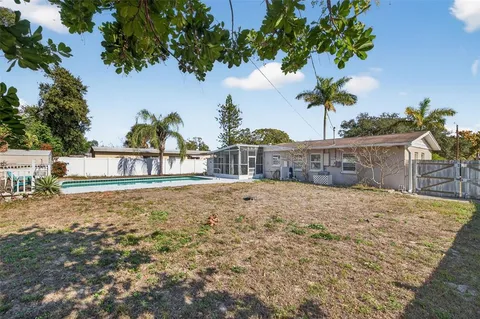 $380,000 | 15536 Bristol Circle East, Clearwater, FL 33764