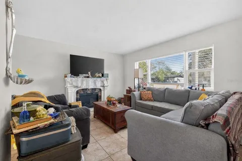 $380,000 | 15536 Bristol Circle East, Clearwater, FL 33764