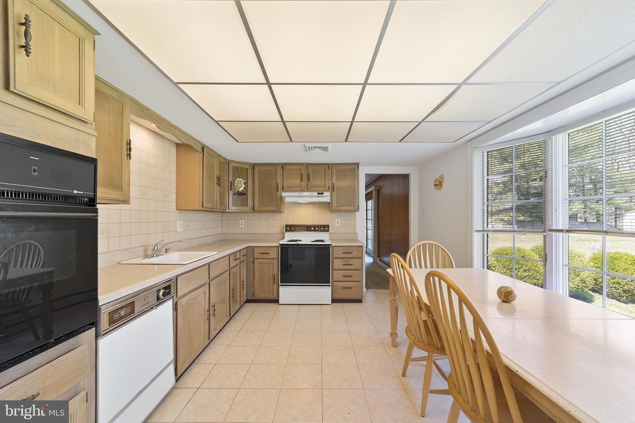 3236 Jackson Road Williamstown, NJ 08094 - Photo 12 of 29 Kitchen
