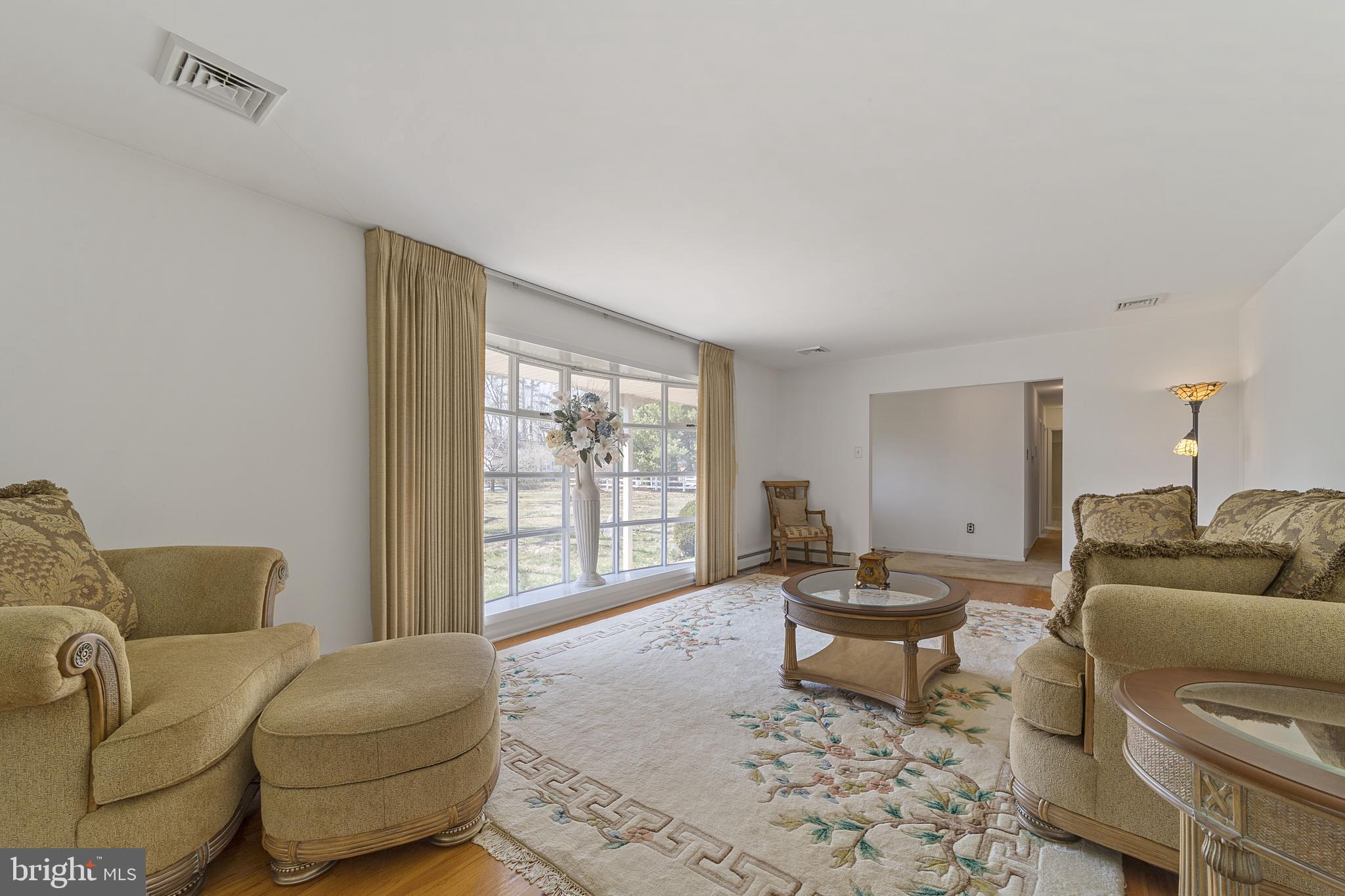 3236 Jackson Road Williamstown, NJ 08094 - Photo 8 of 29 Family Room