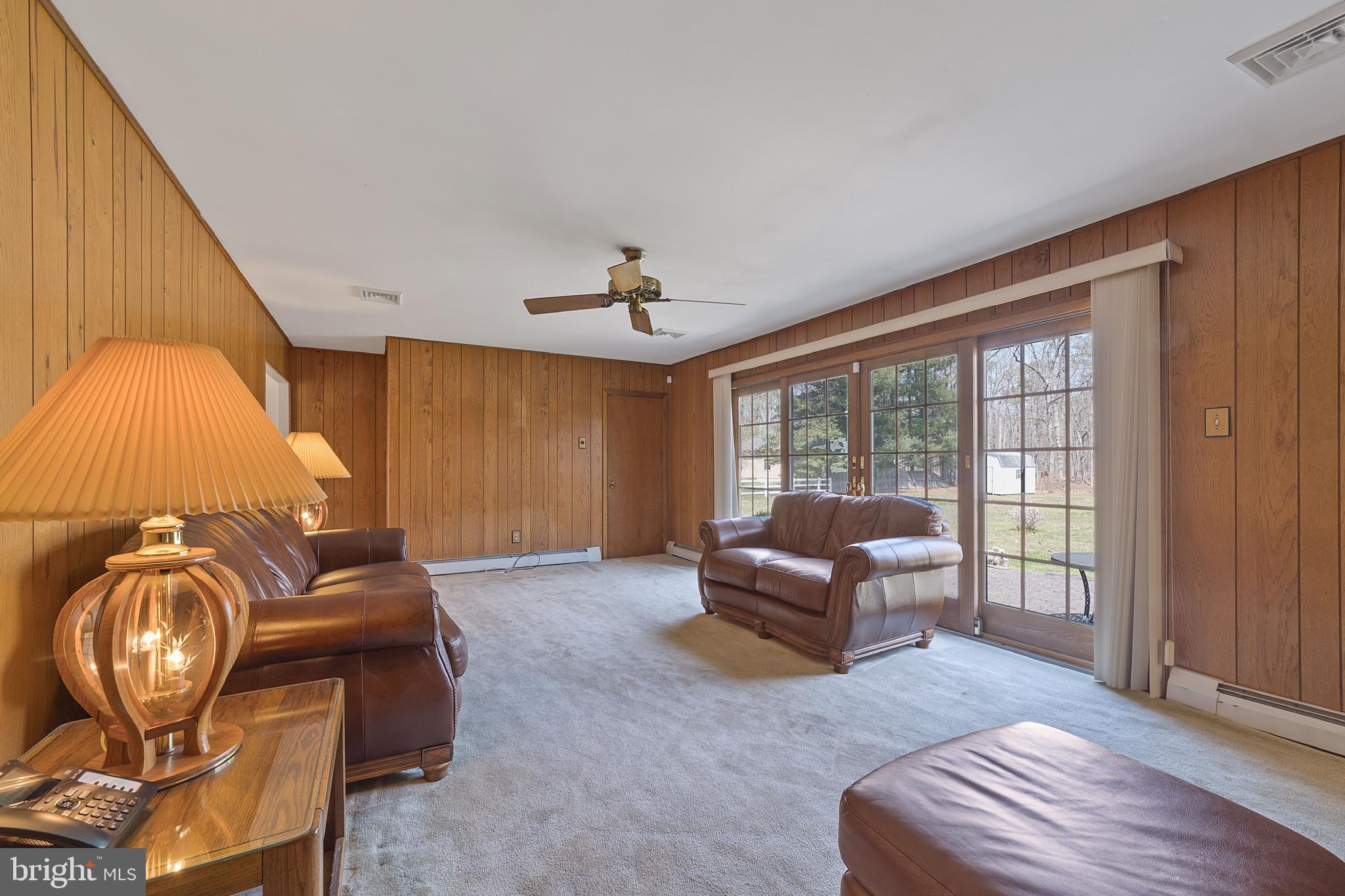3236 Jackson Road Williamstown, NJ 08094 - Photo 9 of 29 Living Room
