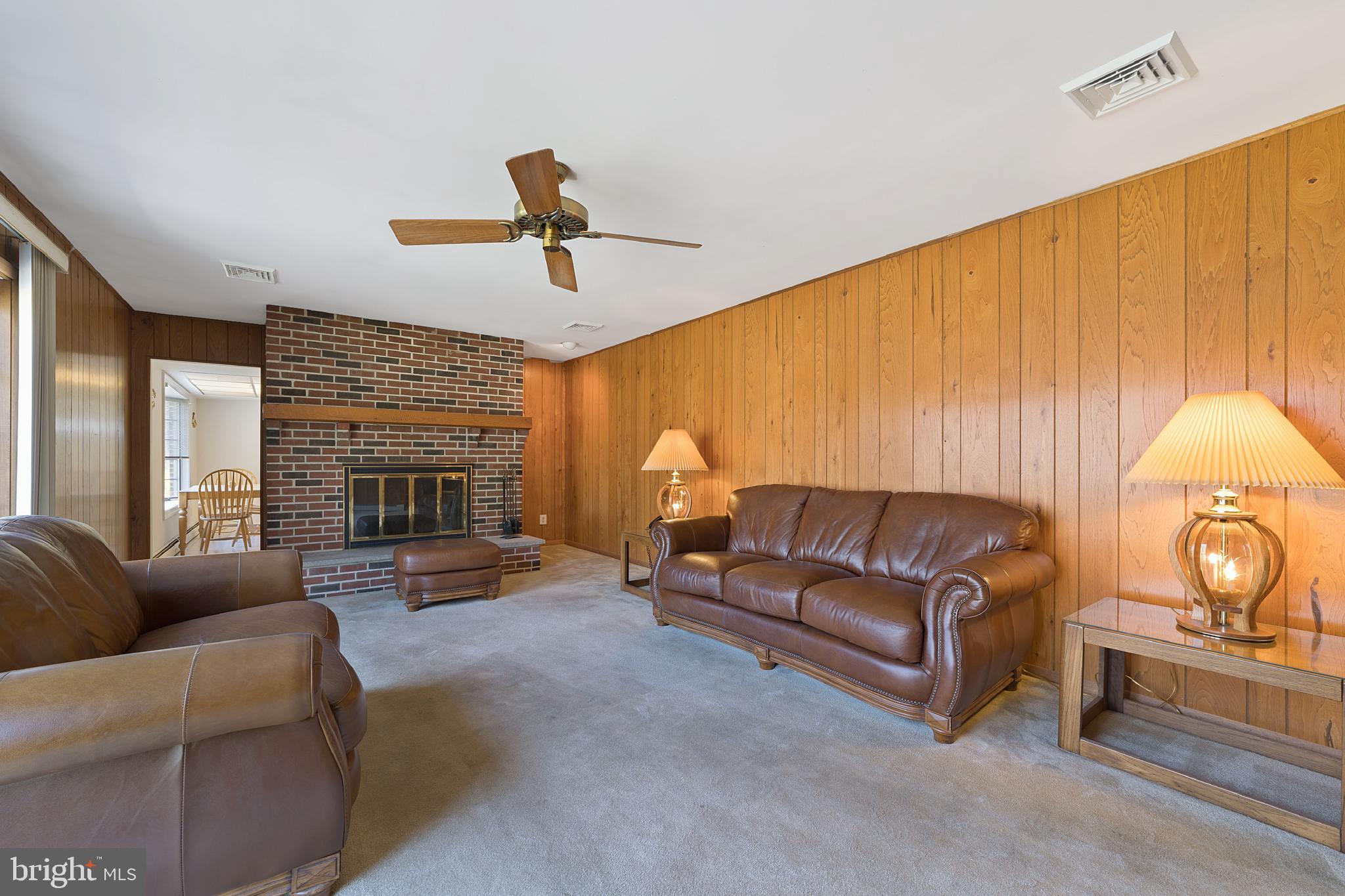 3236 Jackson Road Williamstown, NJ 08094 - Photo 10 of 29 Living Room
