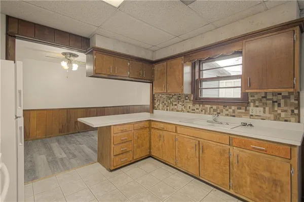 $169,950 | 107 West Shawnee Street, Paola, KS 66071