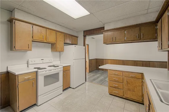 $169,950 | 107 West Shawnee Street, Paola, KS 66071