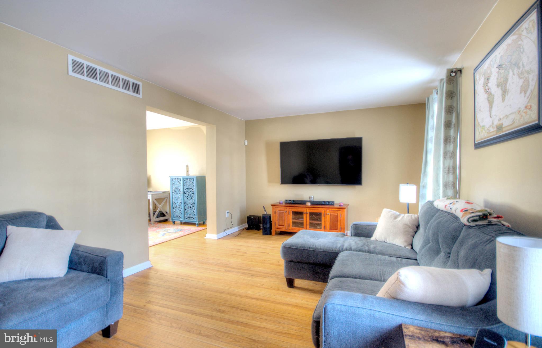 121 Bound Brook Court Sewell, NJ 08080 - Photo 6 of 34