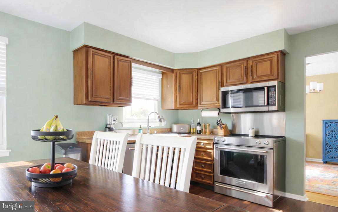 121 Bound Brook Court Sewell, NJ 08080 - Photo 9 of 34