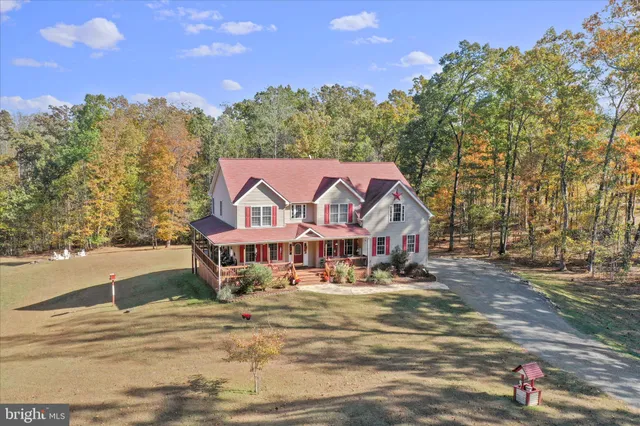 $989,900 | 96 Castle Mountain Road, Castleton, VA 22716
