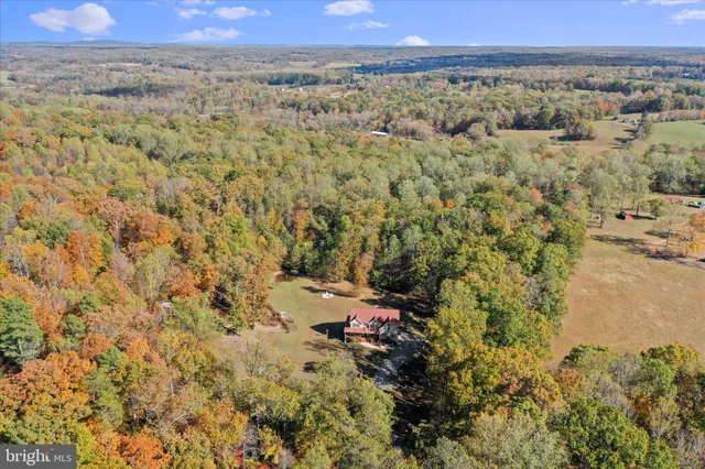 $989,900 | 96 Castle Mountain Road, Castleton, VA 22716