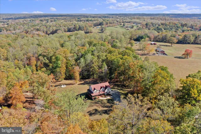 $989,900 | 96 Castle Mountain Road, Castleton, VA 22716