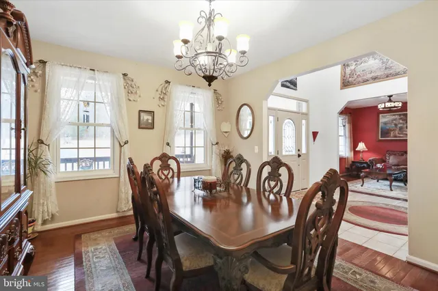 $989,900 | 96 Castle Mountain Road, Castleton, VA 22716