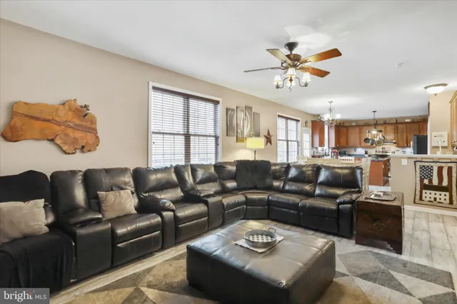 $989,900 | 96 Castle Mountain Road, Castleton, VA 22716