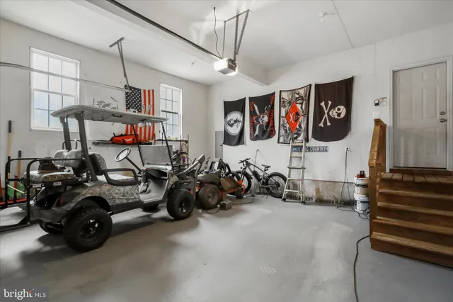 $989,900 | 96 Castle Mountain Road, Castleton, VA 22716