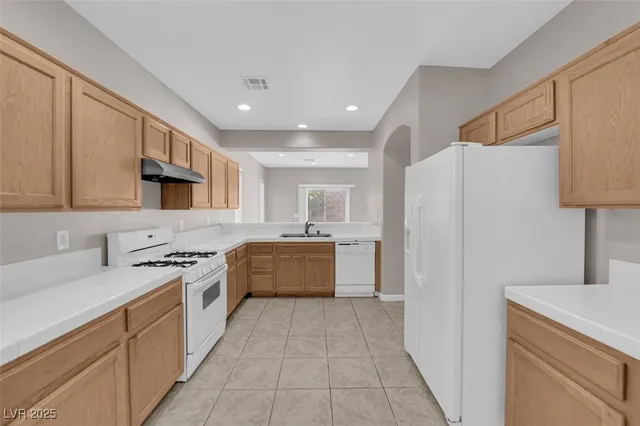 $1,995 | 7931 Severn Valley Street, Las Vegas, NV 89139