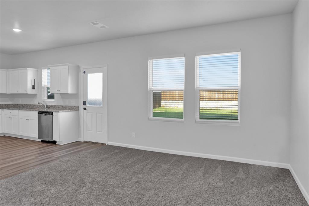 2119 Hamilton Street Princeton, TX 75407 - Photo 3 of 32