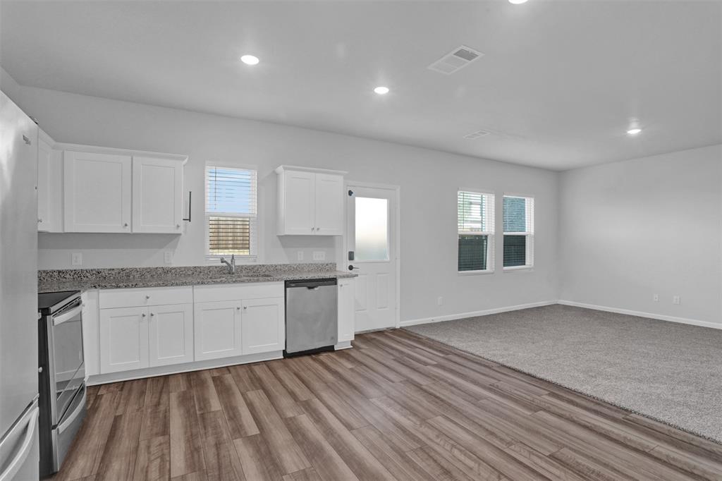 2119 Hamilton Street Princeton, TX 75407 - Photo 7 of 32