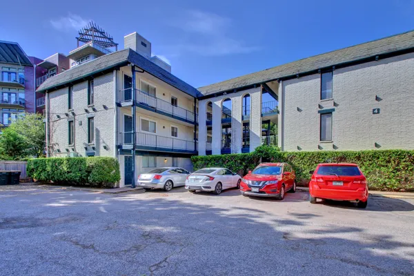 $1,595 | 1725 Toomey Road, Unit 105, Austin, TX 78704