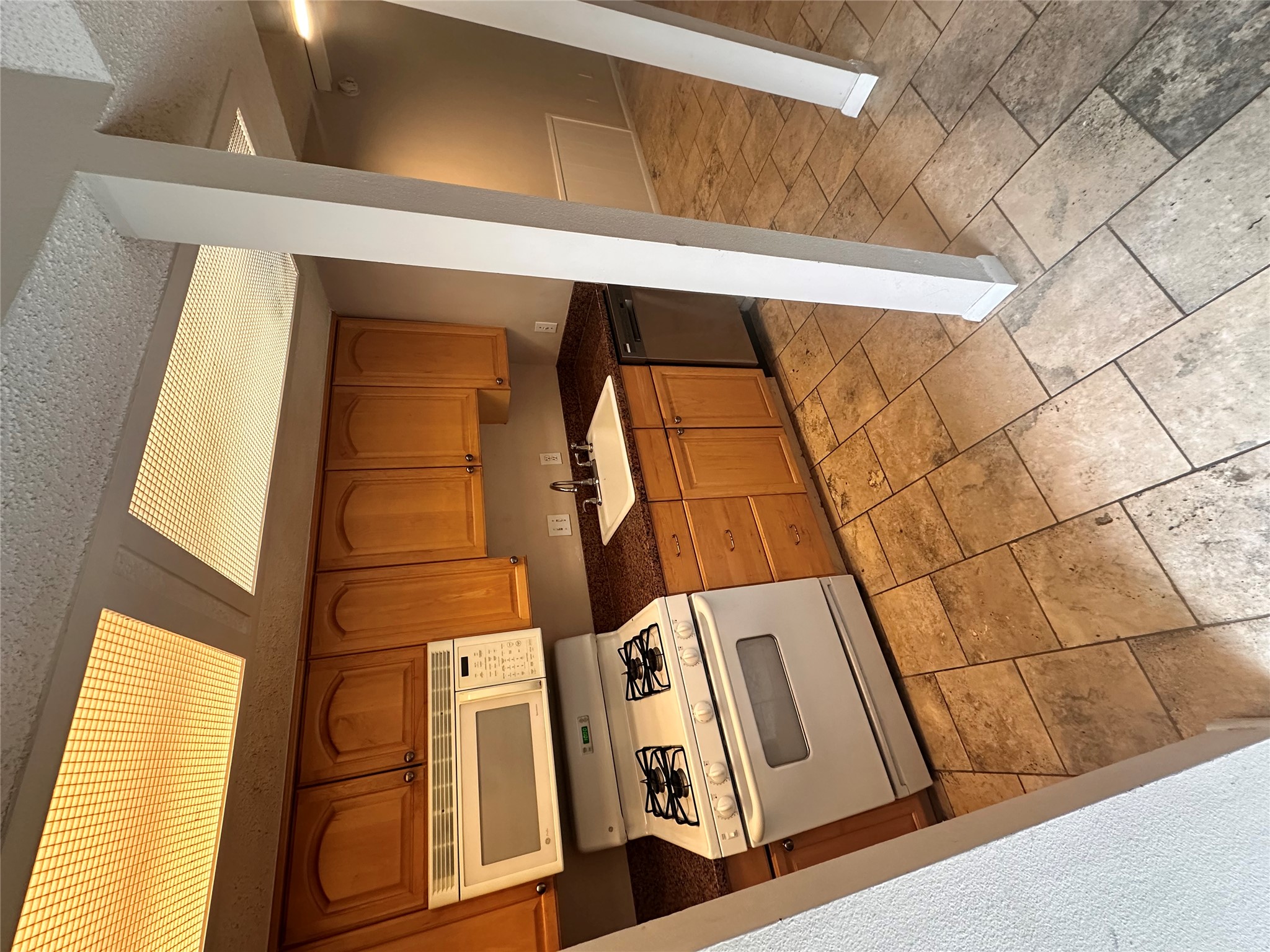 1725 Toomey Road, Unit 105 Austin, TX 78704 - Photo 3 of 14