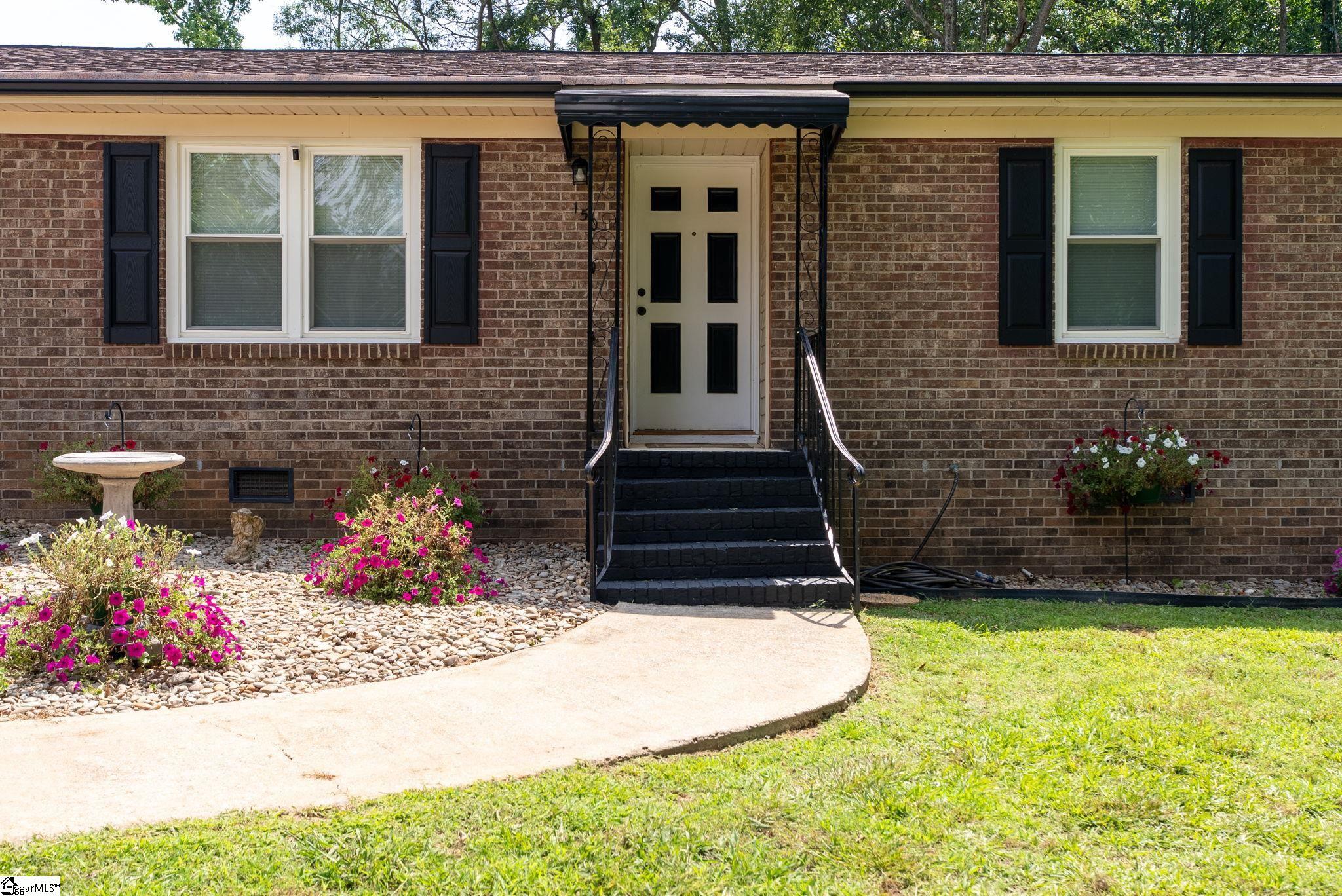 150 Spring Street Wellford, SC 29385 - Photo 14 of 46