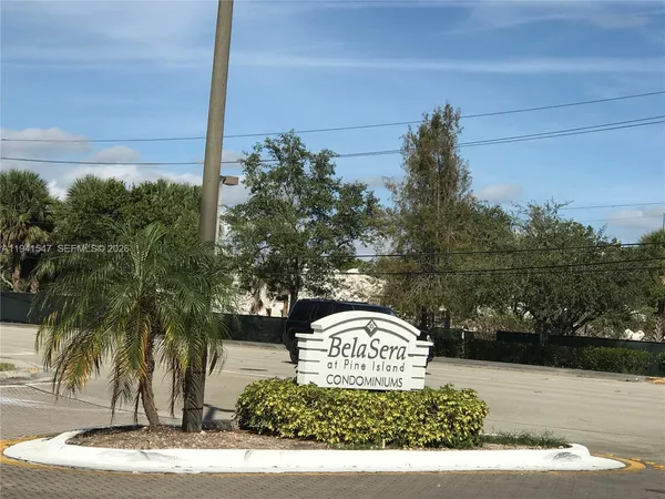 $1,625 | Jacaranda, Plantation, FL 33324