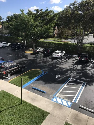 $1,750 | Jacaranda, Plantation, FL 33324