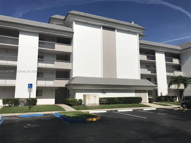 $1,750 | Jacaranda, Plantation, FL 33324