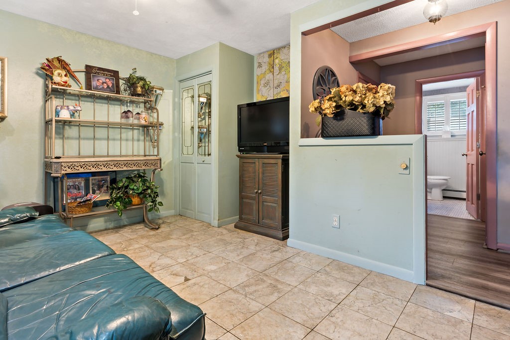 111 Jefferson Drive Coventry, RI 02816 - Photo 12 of 36