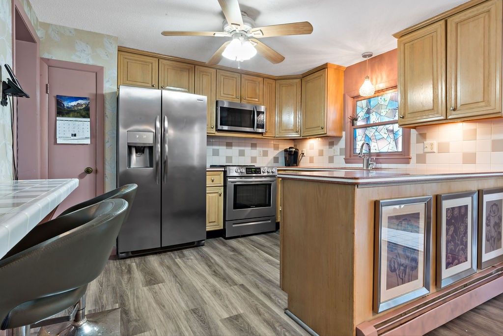 111 Jefferson Drive Coventry, RI 02816 - Photo 5 of 36